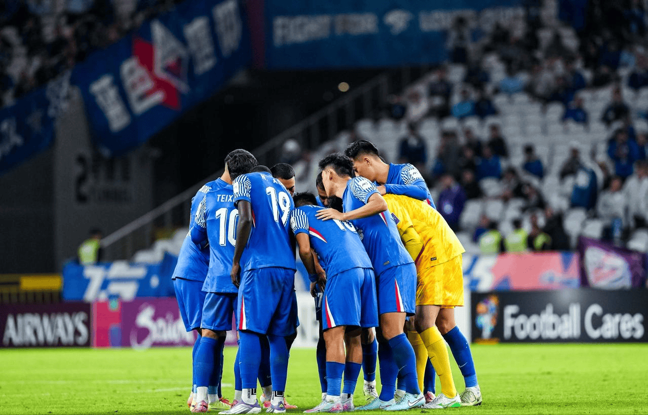 上海申花发布备战花絮,赛后远射贴柱,亚冠任务艰巨,心理建设被强调的简单介绍 上海申花发布备战花絮,赛后远射贴柱,亚冠任务艰巨,心理建设被强调的简单介绍